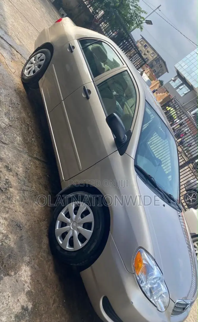 Toyota Corolla 2007 Gold