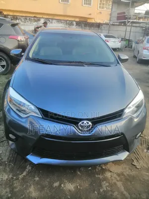 Toyota Corolla 2015 Black