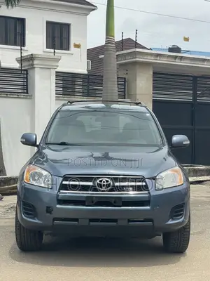Toyota RAV4 3.5 2010 Blue