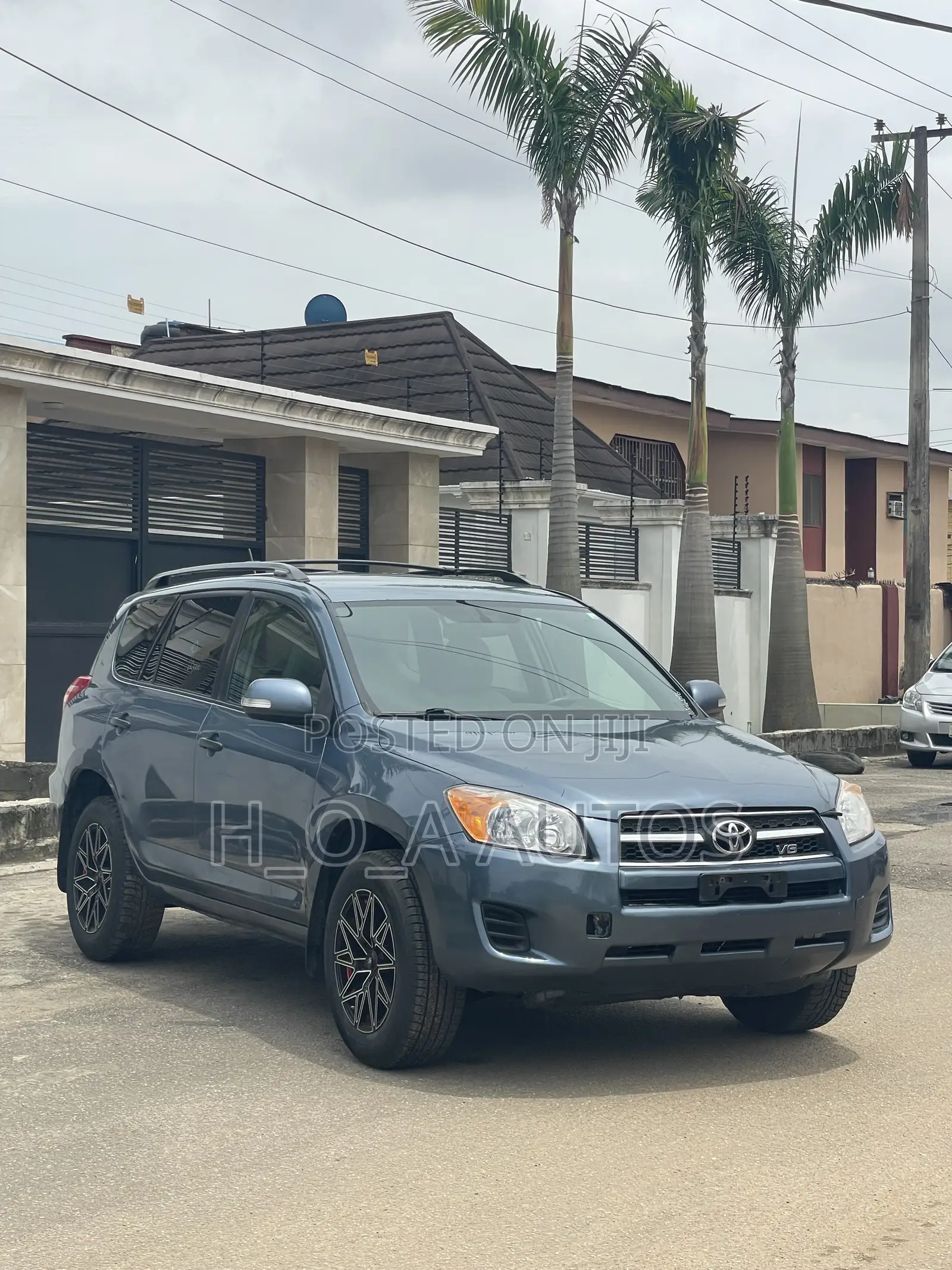 Toyota RAV4 3.5 2010 Blue