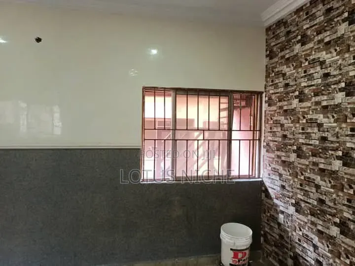 Screeding and Painting