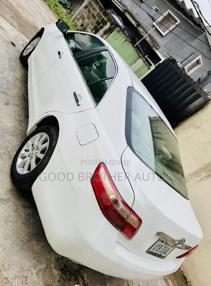 Toyota Camry 2008 White