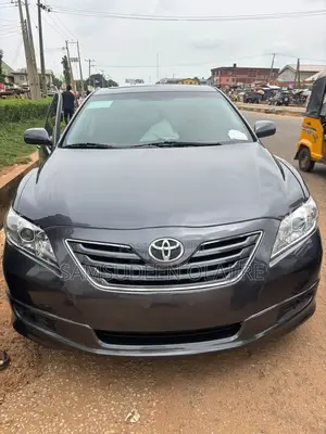 Toyota Camry 2.4 SE Automatic 2008 Gray