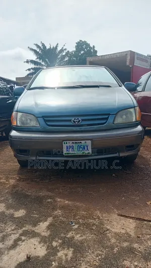 Toyota Sienna 2002 Blue