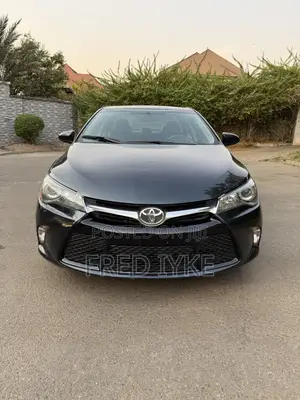 Toyota Camry SE 4dr Sedan (2.5L 4cyl 6A) 2017 Green