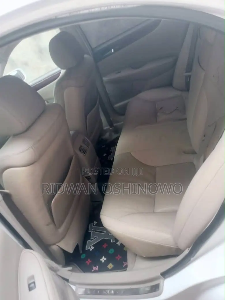 Lexus ES 330 Sedan 2004 White