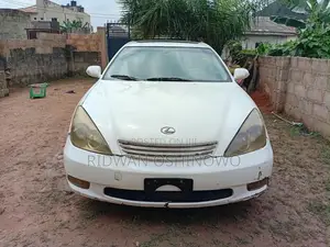 Lexus ES 330 Sedan 2004 White