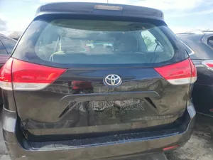 Toyota Sienna XLE 8 Passenger 2012 Black