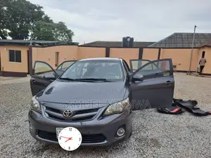 Toyota Corolla 2013 Gray