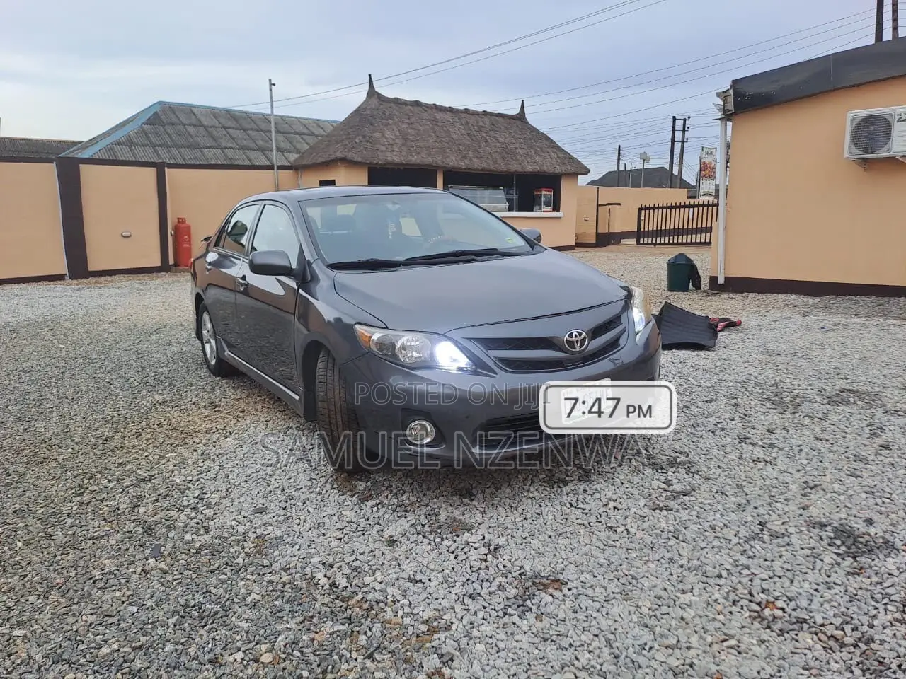 Toyota Corolla 2013 Gray