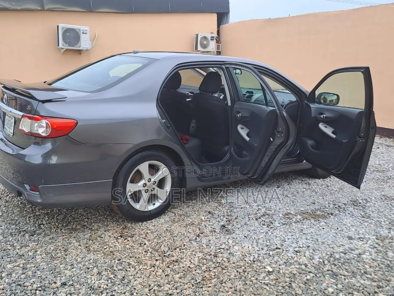 Toyota Corolla 2013 Gray