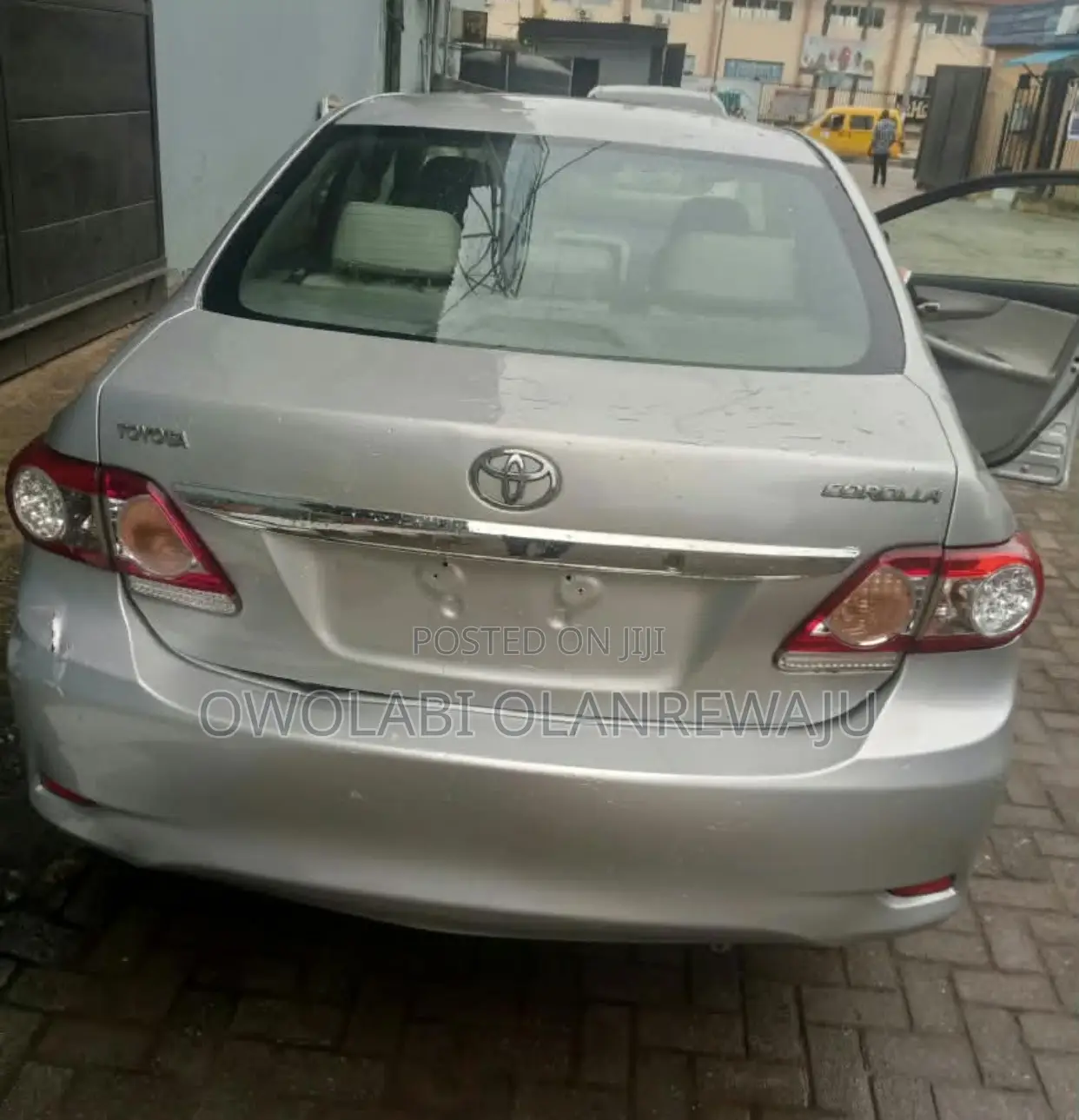 Toyota Corolla 2010 Silver