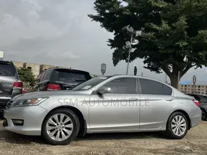 Honda Accord EX-L 4dr Sedan (2.4L 4cyl CVT) 2014 Silver