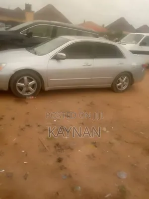 Honda Accord 2005 Gray
