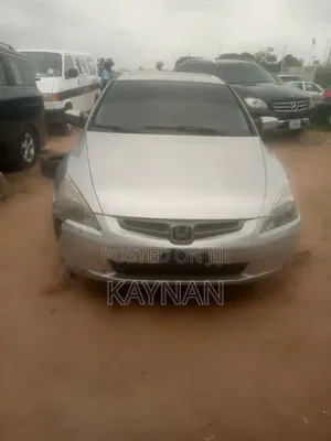 Honda Accord 2005 Gray