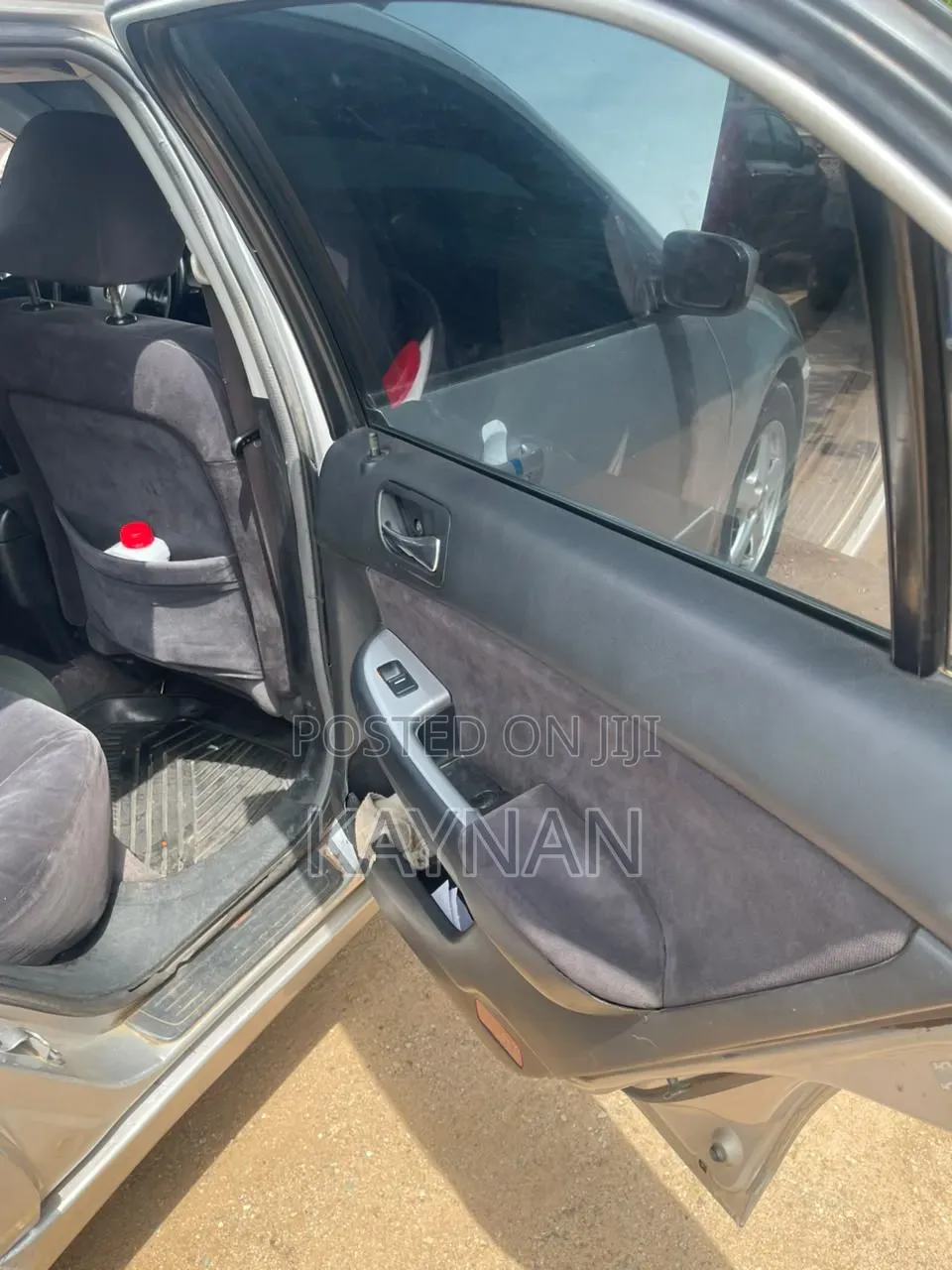 Honda Accord 2005 Gray