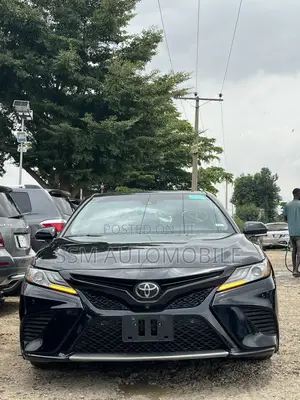 Toyota Camry 2018 Black