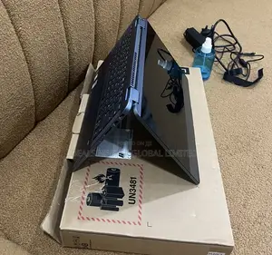 New Laptop Lenovo Flex 5 8GB Intel Core Ultra 7 SSHD (Hybrid) 256GB