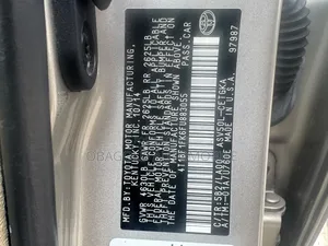 Toyota Camry XLE 4dr Sedan (2.5L 4cyl 6A) 2015 Gray