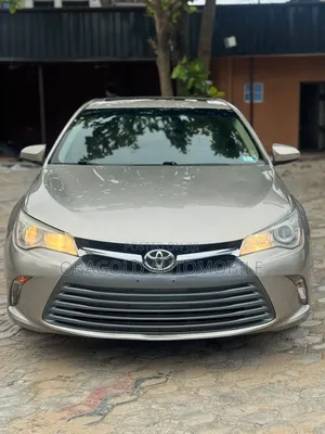 Toyota Camry XLE 4dr Sedan (2.5L 4cyl 6A) 2015 Gray