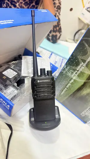 Motorola M9 Walkie Talkie Radio