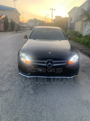 Mercedes-Benz C300 2017 Black