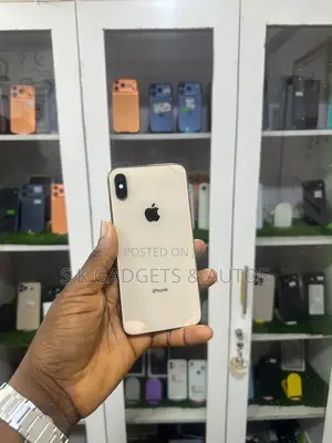Apple iPhone XS Max 64 GB Gold