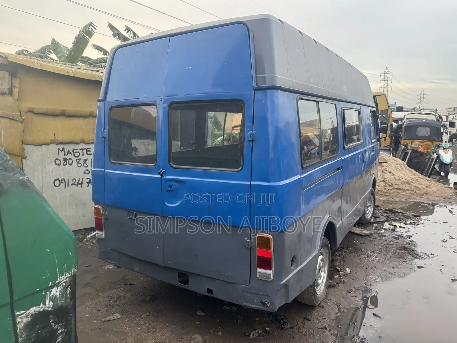Volkswagen LT 2000 Blue