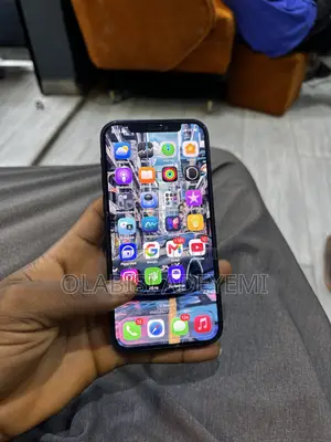 New Apple iPhone 12 64 GB Black