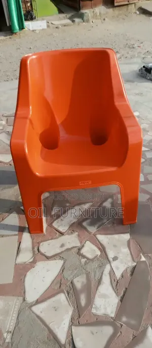 ​Strong Durable Heavy-Duty Plastic Armchair / Outdoor Plastic Chair