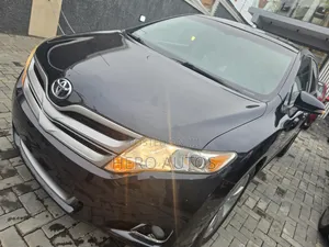 Toyota Venza XLE 4dr Wagon AWD (3.5L 6cyl 6A) 2015 Black
