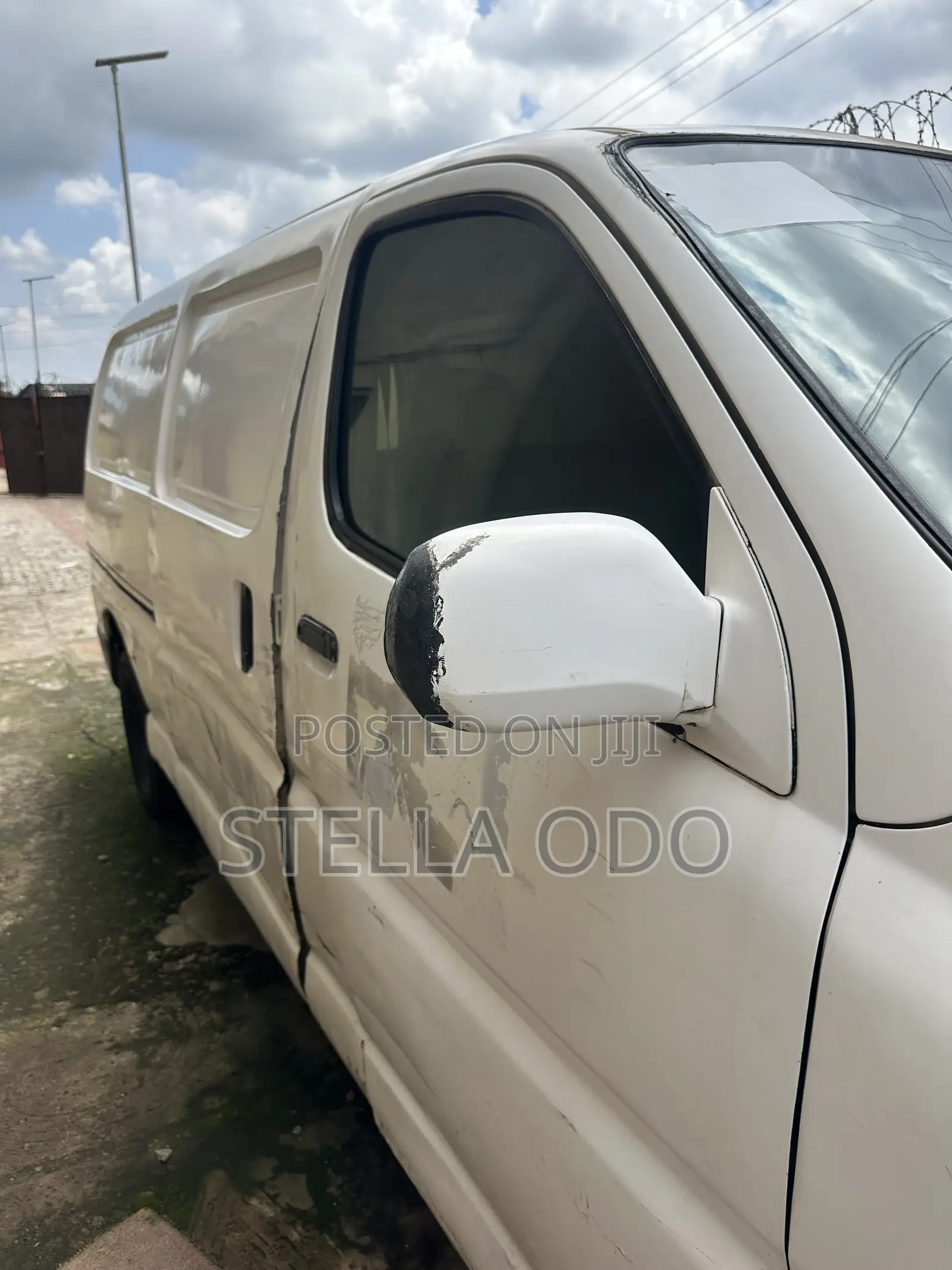 Toyota HiAce 1998 White