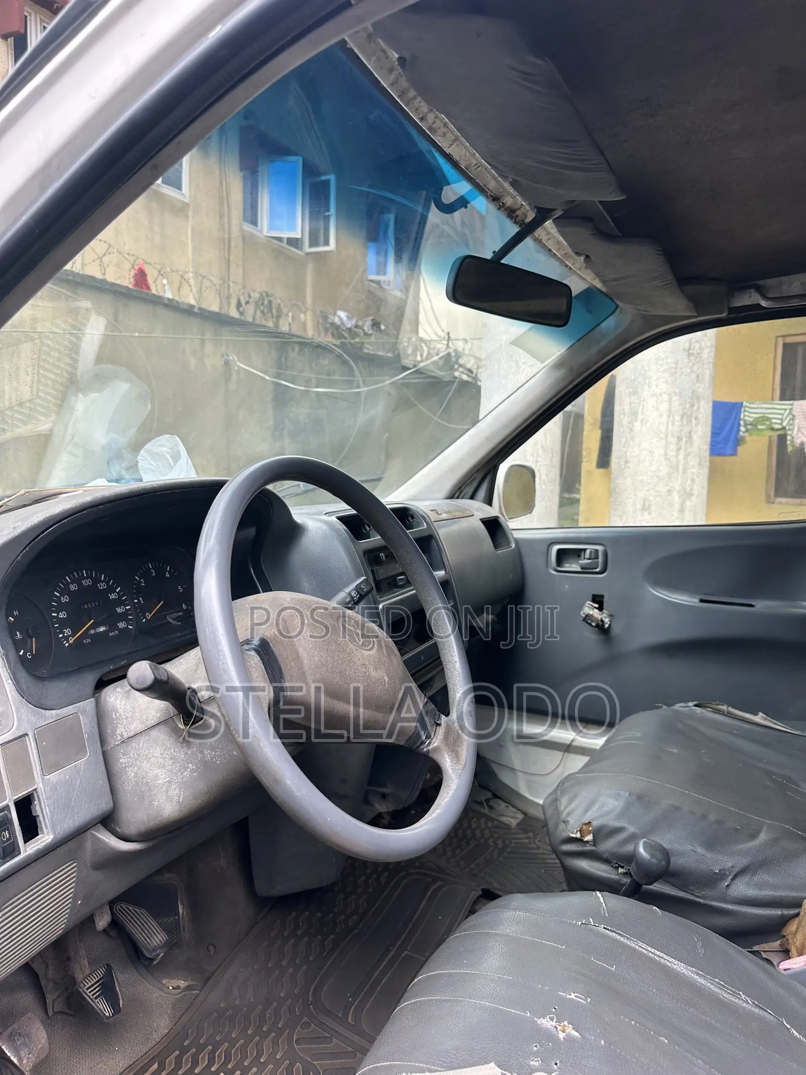 Toyota HiAce 1998 White