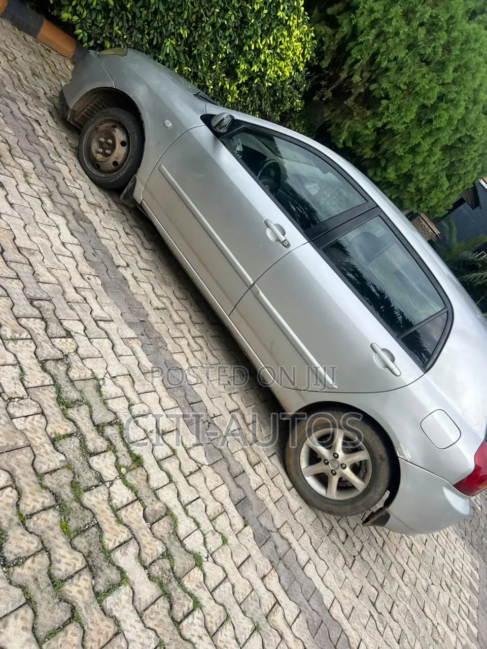 Toyota Corolla 2004 Silver