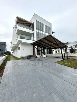 5bdrm Duplex in Ikate, Lagos State for sale