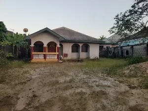 5bdrm Bungalow in Rukpokwu for sale