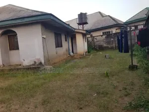 5bdrm Bungalow in Rukpokwu for sale