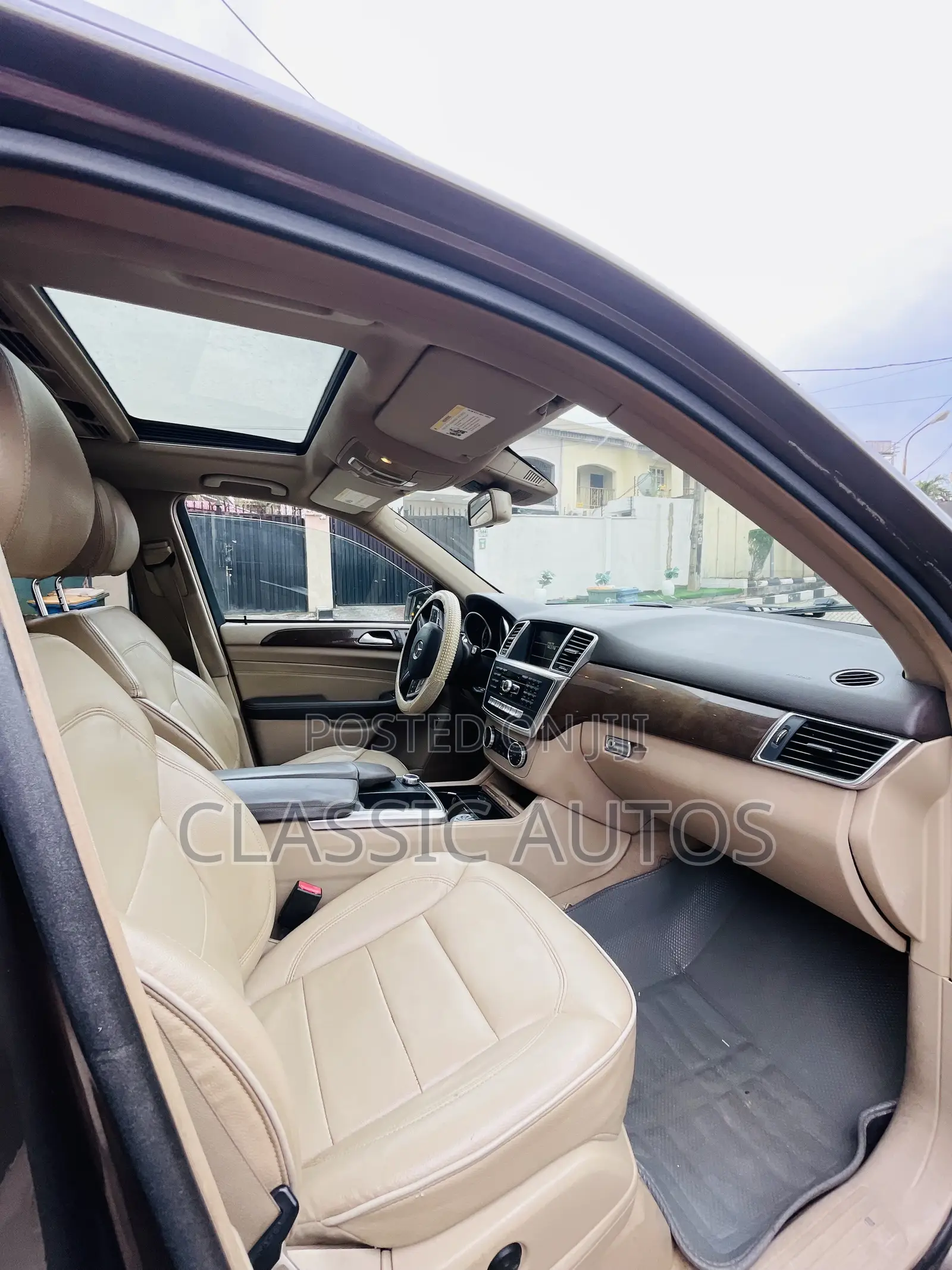 Mercedes-Benz M Class 2013 Brown