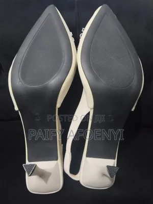 Front Cover Shoe