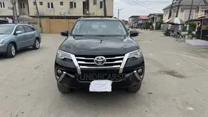 Toyota Fortuner 2018 Black