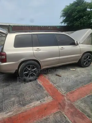 Toyota Highlander 2003 Gold