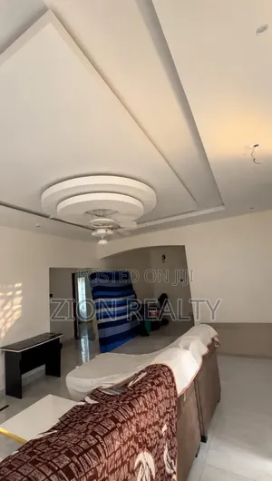 3bdrm Apartment in Royal Garden Estate, Lakowe for rent