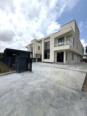 5bdrm Duplex in Ajah for sale