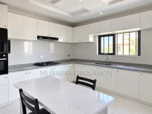 4bdrm Duplex in Lekki for rent