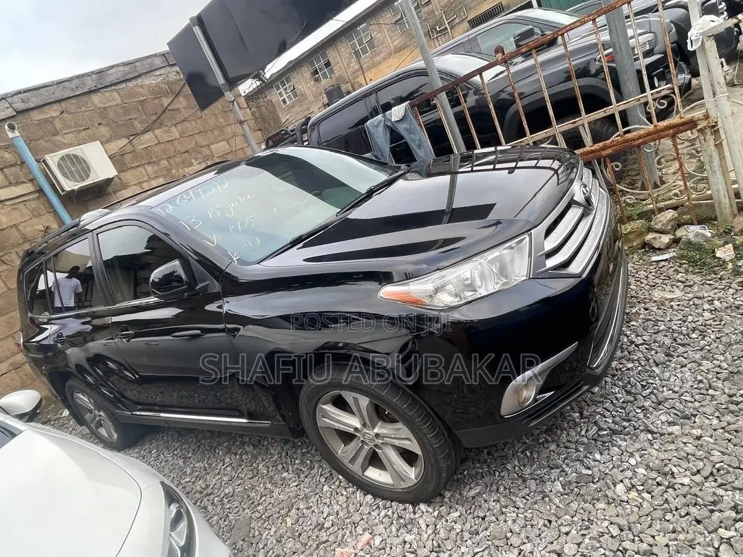 Toyota Highlander 2013 Black