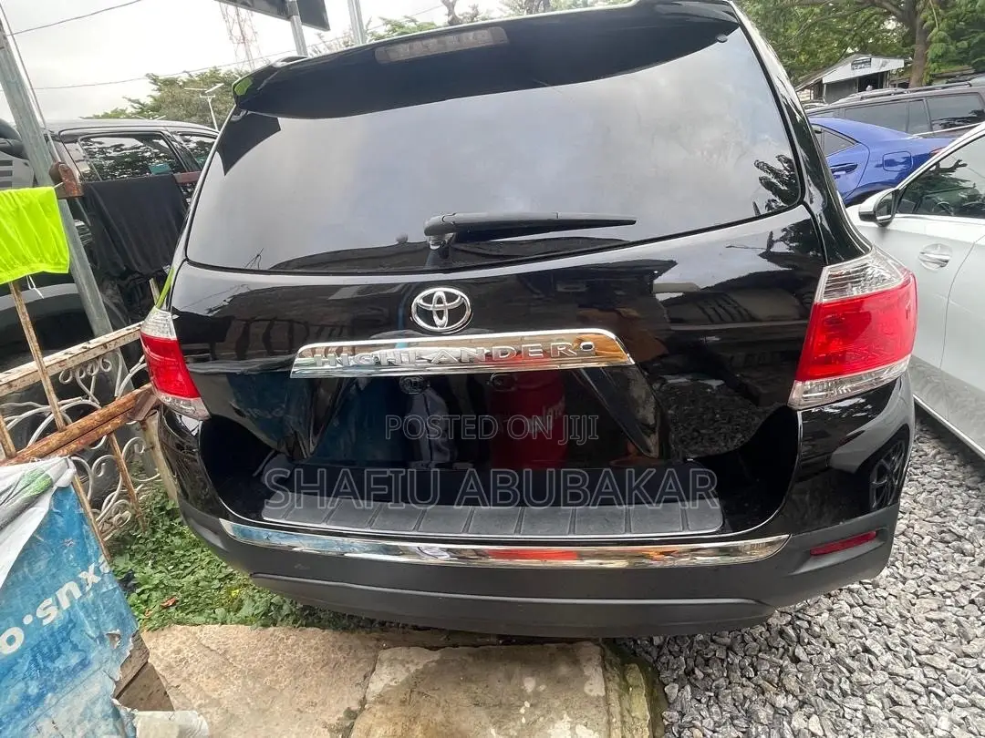 Toyota Highlander 2013 Black