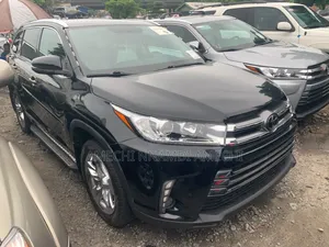 Toyota Highlander Limited 4dr SUV AWD (3.5L 6cyl 6A) 2015 Black