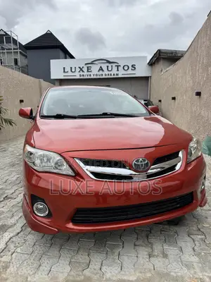 Toyota Corolla S Special Edition 4dr Sedan (1.8L 4cyl 4A) 2013 Orange