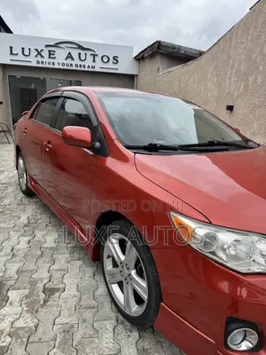 Toyota Corolla S Special Edition 4dr Sedan (1.8L 4cyl 4A) 2013 Orange