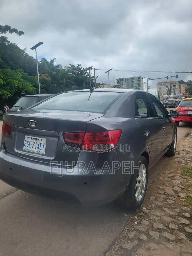 Kia Cerato 2011 Gray